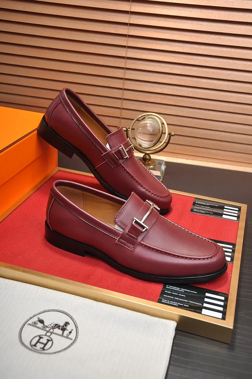 Men's shoes💰460💶[HERMES] (sheepskin lining)🍀Italian top luxury🍀He does not pursue novel styles and gorgeous colors, but attracts the favor of successful men with his flawless, elegant and classic style. Formal leather shoes This very comfortable, simple and stable style allows you to easily match any style! The pattern is absolutely 1:1 refined from the original case, and we strive for excellence in materials, imported cowhide + sheepskin lining💪💪💪extraordinary texture👍! .Black Brown Size: 38-45 (45 customized)